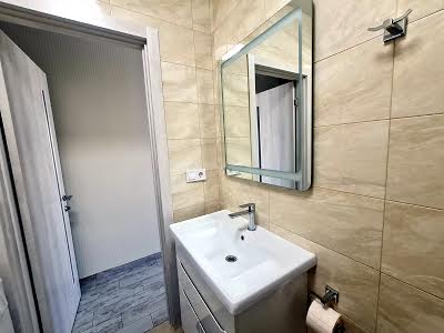квартира за адресою Польова вул., 73
