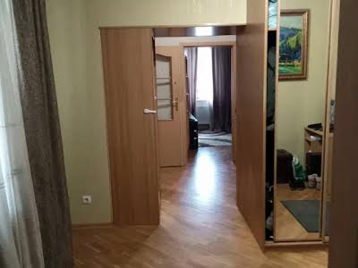 квартира за адресою Академіка Степана Рудницького вул., 31