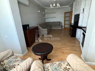 квартира за адресою Драгоманова вул., 1