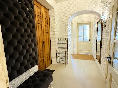 квартира за адресою Личаківська, 41