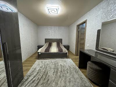 квартира за адресою В'ячеслава Чорновола вул., 2б