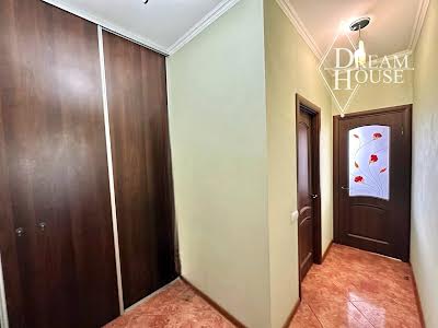 квартира за адресою Святого Володимира вул., 28