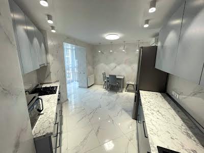 квартира за адресою Радистів вул., 34-А