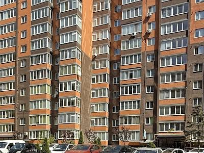 квартира за адресою Пулюя, 40