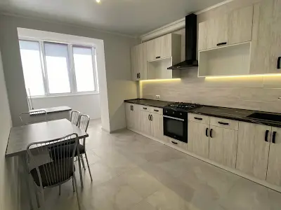 квартира за адресою Академіка Сахарова вул., 16