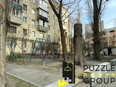 комерційна за адресою Джона Маккейна вул. (Івана Кудрі), 9