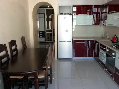 квартира за адресою Плугова вул., 8а