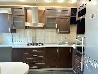 квартира за адресою Набережна Перемоги вул., 106