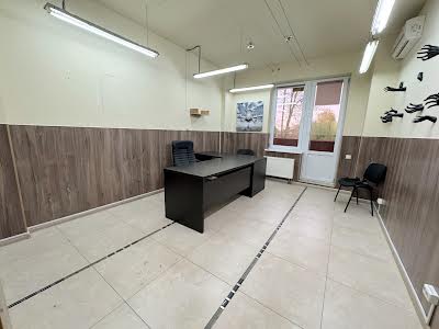 коммерческая по адресу Армейская ул., 8в