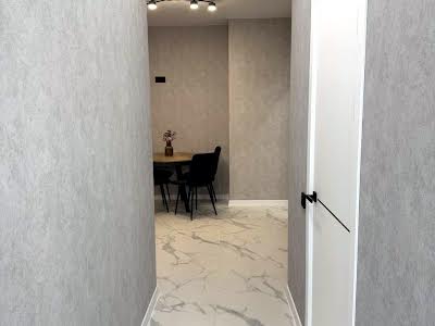 квартира за адресою Миколи Сингаївського, 34