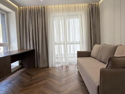 квартира за адресою Залізнична вул., 9