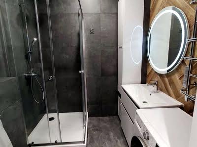 квартира по адресу Черновола просп., 16г