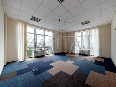 коммерческая по адресу Антоновича ул. (Горького), 33в