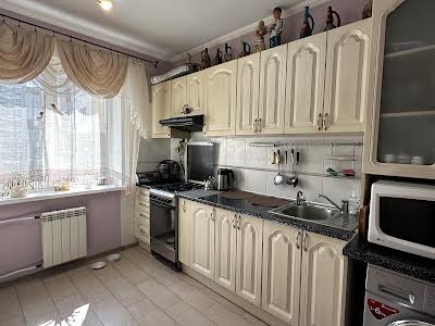 квартира за адресою Сержа Лифаря вул. (Олександра Сабурова), 1