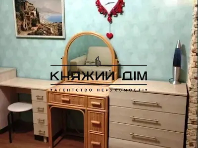 квартира за адресою Вінстона Черчилля вул. (Червоноткацька), 18-Б