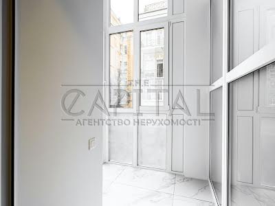 квартира за адресою Шота Руставелі вул., 38