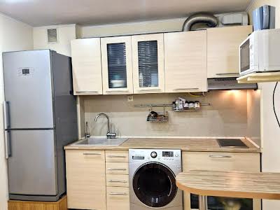квартира за адресою Почайнинська вул., 53/55