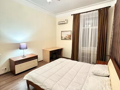 квартира за адресою Крутий узвіз, 6/2
