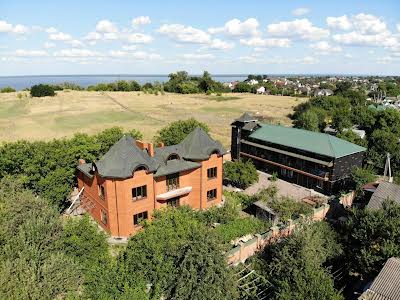 будинок за адресою с. Нові Петрівці, Максима Горького вул.