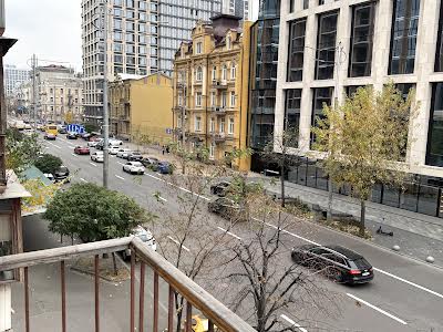 квартира по адресу Жилянская ул., 30/32