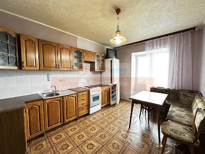 квартира за адресою Новгород-Сіверська вул. (Новгородська), 3