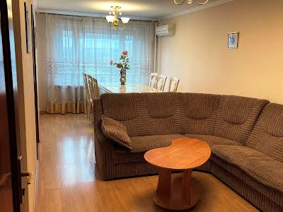 квартира за адресою Героїв Дніпра вул., 6