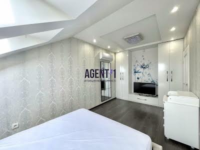 квартира за адресою Софіївський пров., 17/25