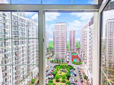 квартира за адресою Михайла Максимовича вул. (Онуфрія Трутенка), 28-Б