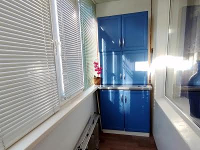квартира по адресу Чаривная ул., 105а