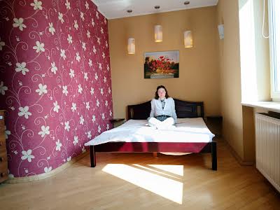 квартира за адресою Шота Руставелі вул., 1
