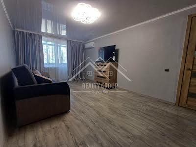 квартира за адресою Українська вул., 118