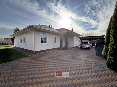 будинок за адресою Урожайна