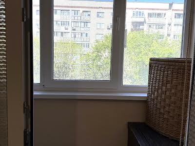 квартира за адресою Небесної сотні, 10