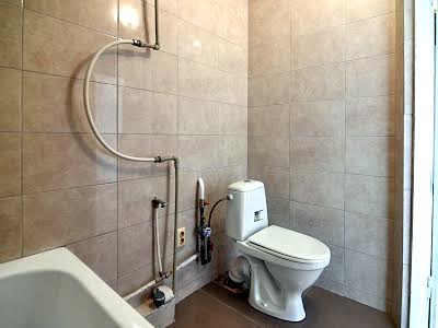 квартира за адресою заводська, 9
