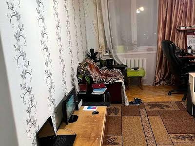 квартира за адресою Райдужна вул., 22