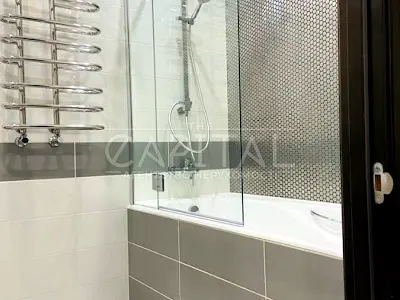 квартира за адресою Регенераторна вул., 4