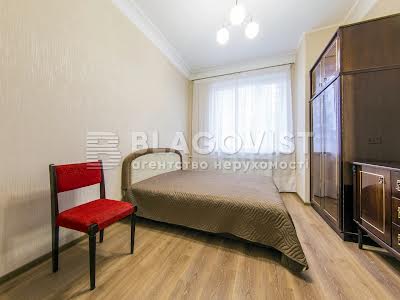 квартира по адресу Кловский спуск, 4