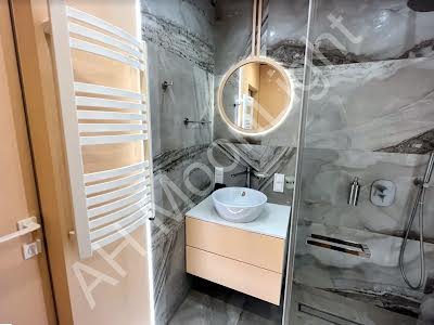 квартира за адресою Київ, Антоновича вул. (Горького), 74