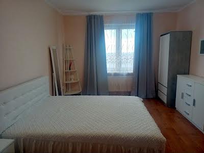 квартира за адресою Ревуцького вул., 54