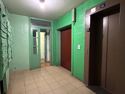 квартира за адресою Оксани Вороніної пров. (Металістів), 1