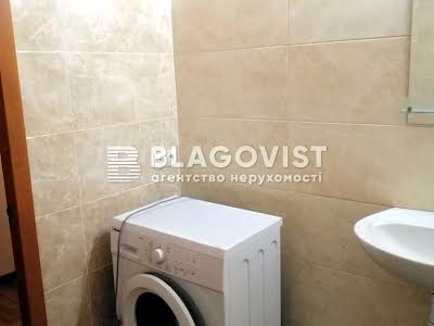 квартира за адресою Михайла Максимовича вул. (Онуфрія Трутенка), 7-В