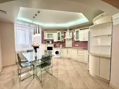 квартира за адресою Миколи Амосова вул., 4