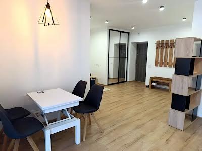 квартира за адресою Височана вул., 18