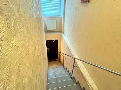комерційна за адресою Дніпро, Старокозацька вул. (Комсомольська), 22