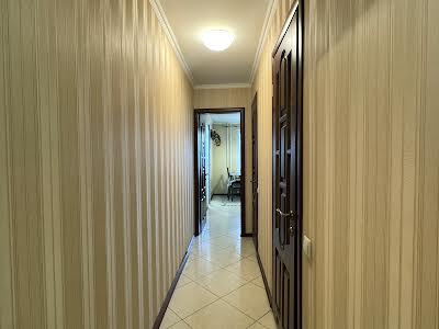 квартира за адресою Дарницький бульв., 8
