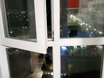 квартира за адресою Амвросія Бучми бульв., 8