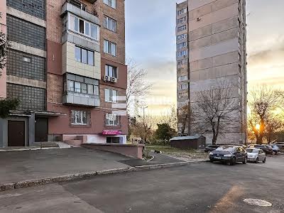 квартира за адресою Новгородська вул., 18