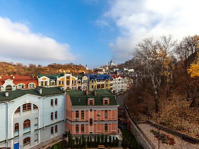 квартира за адресою Дегтярна вул., 7