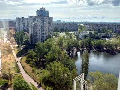 квартира по адресу Героев Днепра ул., 38Б