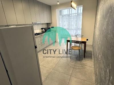 квартира по адресу Карпатська ул., 17б